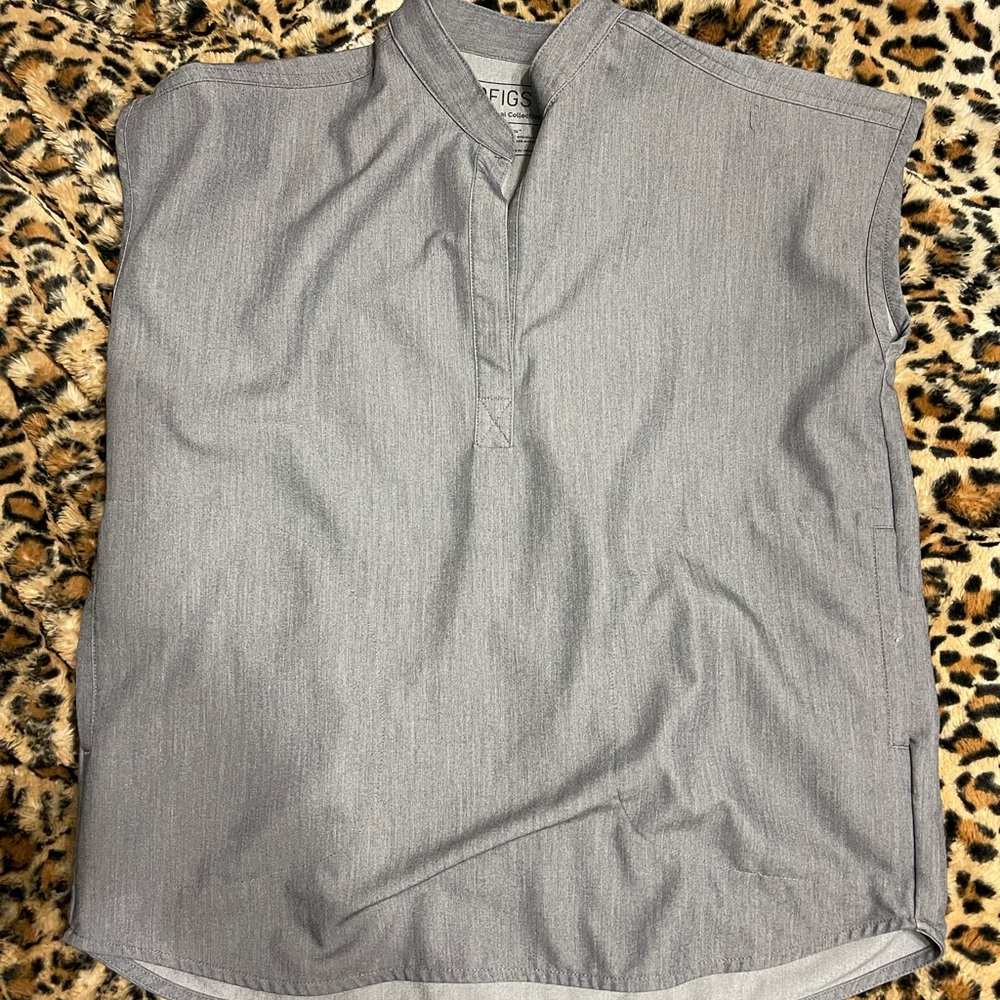 FIGS graphite set. Oversized collard top XS. JOGGERS XS